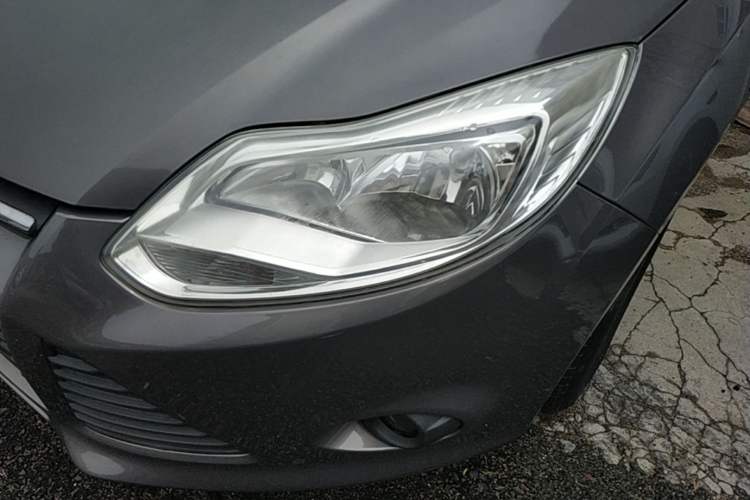 Used Ford Focus 2012 Sedan 1.6L Automatic Comfort Model Left Front Headlight