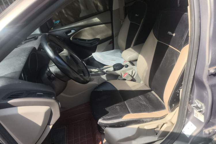 Used Ford Focus 2012 Sedan 1.6L Automatic Comfort Model Left Front Seat