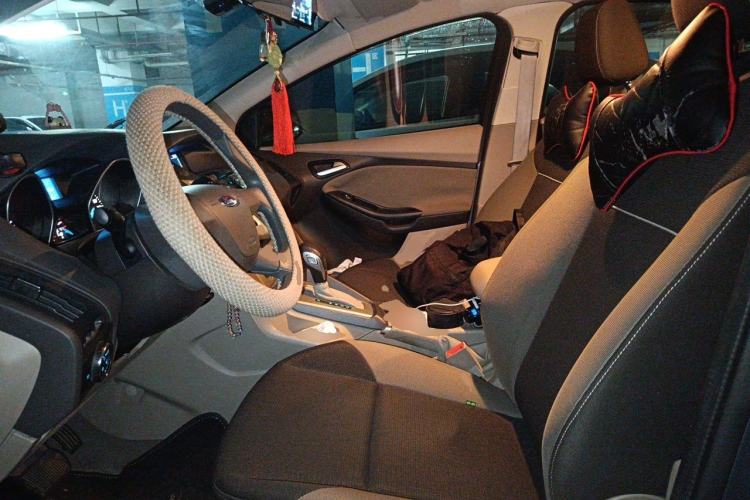 Used Ford Focus 2012 Sedan 1.6L Automatic Comfort Model Left Front Seat