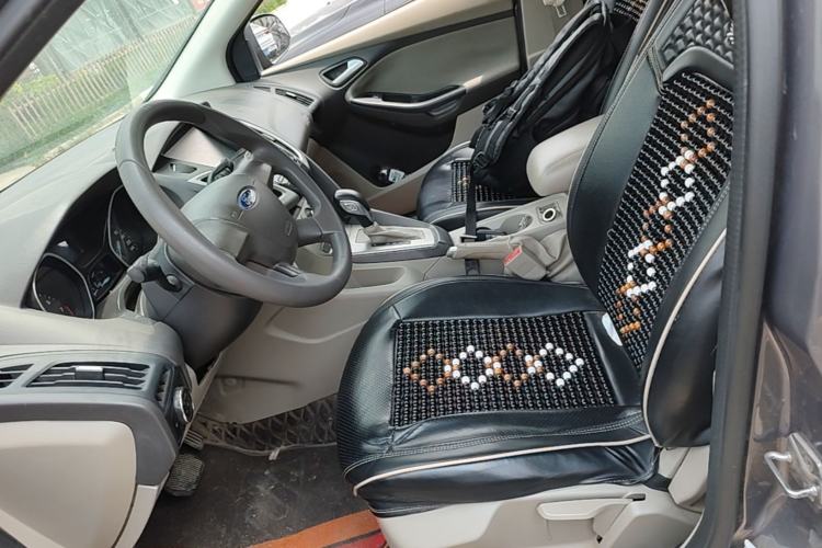 Used Ford Focus 2012 Sedan 1.6L Automatic Comfort Model Left Front Seat