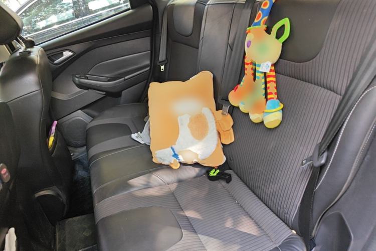 Used Ford Focus 2012 Sedan 1.6L Manual Fashion Edition Left Rear Seat