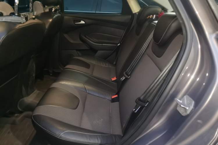 Used Ford Focus 2012 Sedan 1.6L Manual Fashion Edition Left Rear Seat