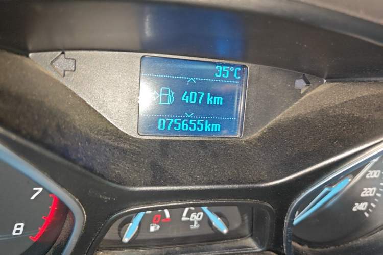 Used Ford Focus 2012 Sedan 1.6L Manual Fashion Edition Odometer Close Up