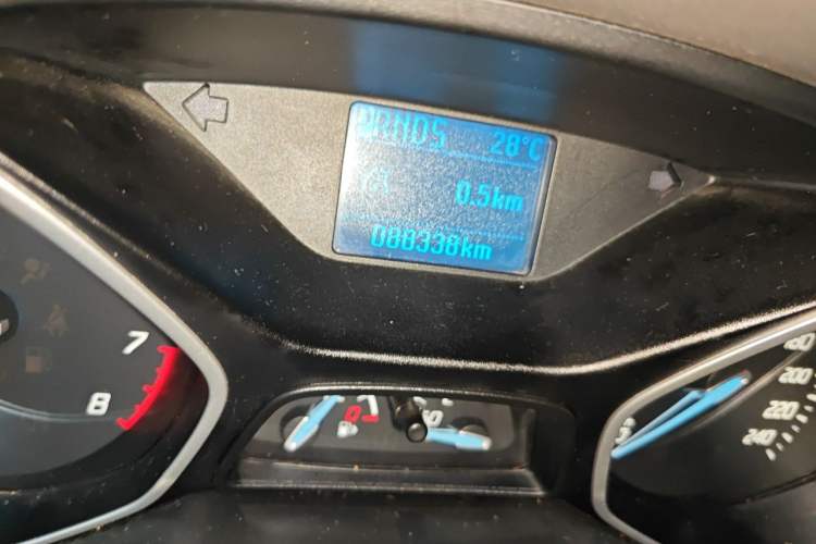 Used Ford Focus 2012 Sedan 1.6L Automatic Comfort Model Odometer Close Up