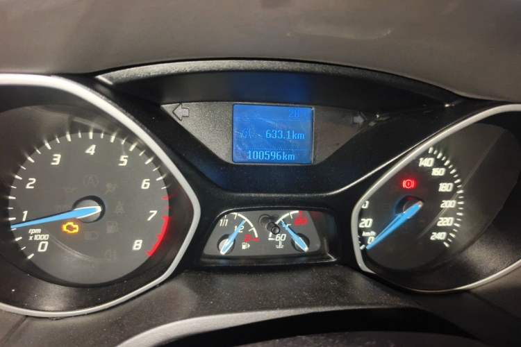 Used Ford Focus 2012 Sedan 1.6L Manual Comfort Model Odometer Close Up