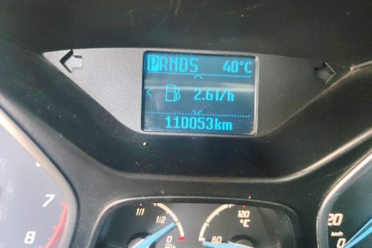 Used Ford Focus 2012 Sedan 1.6L Automatic Fashion Edition Odometer Close Up