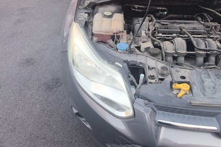 Used Ford Focus 2012 Sedan 1.6L Automatic Comfort Model Right Front Headlight