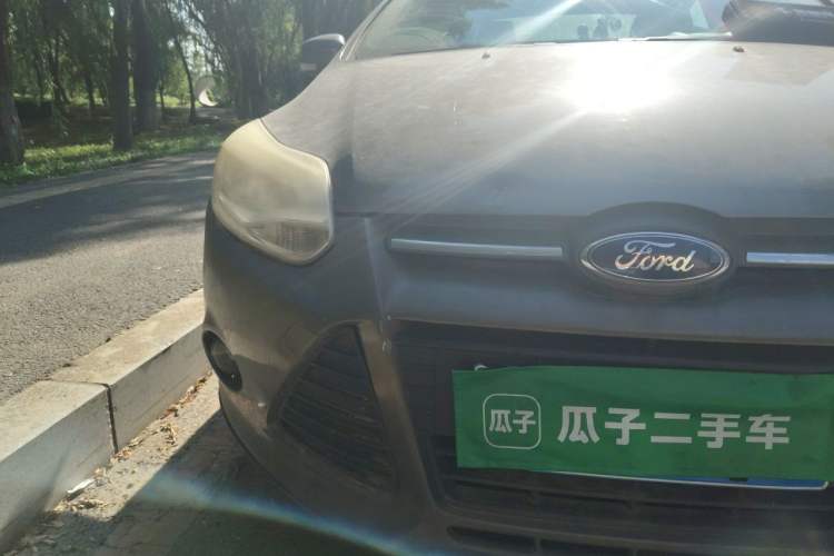 Used Ford Focus 2012 Sedan 1.6L Automatic Fashion Edition Right Front Headlight