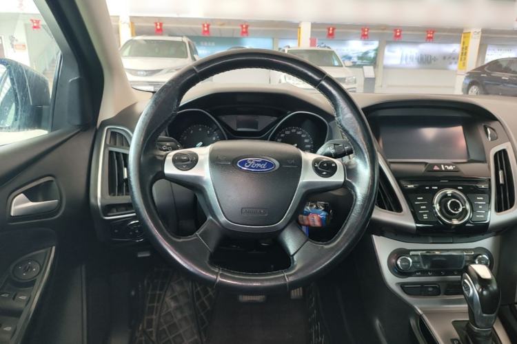 Used Ford Focus 2012 Sedan 1.6L Automatic Fashion Edition Steering Wheel