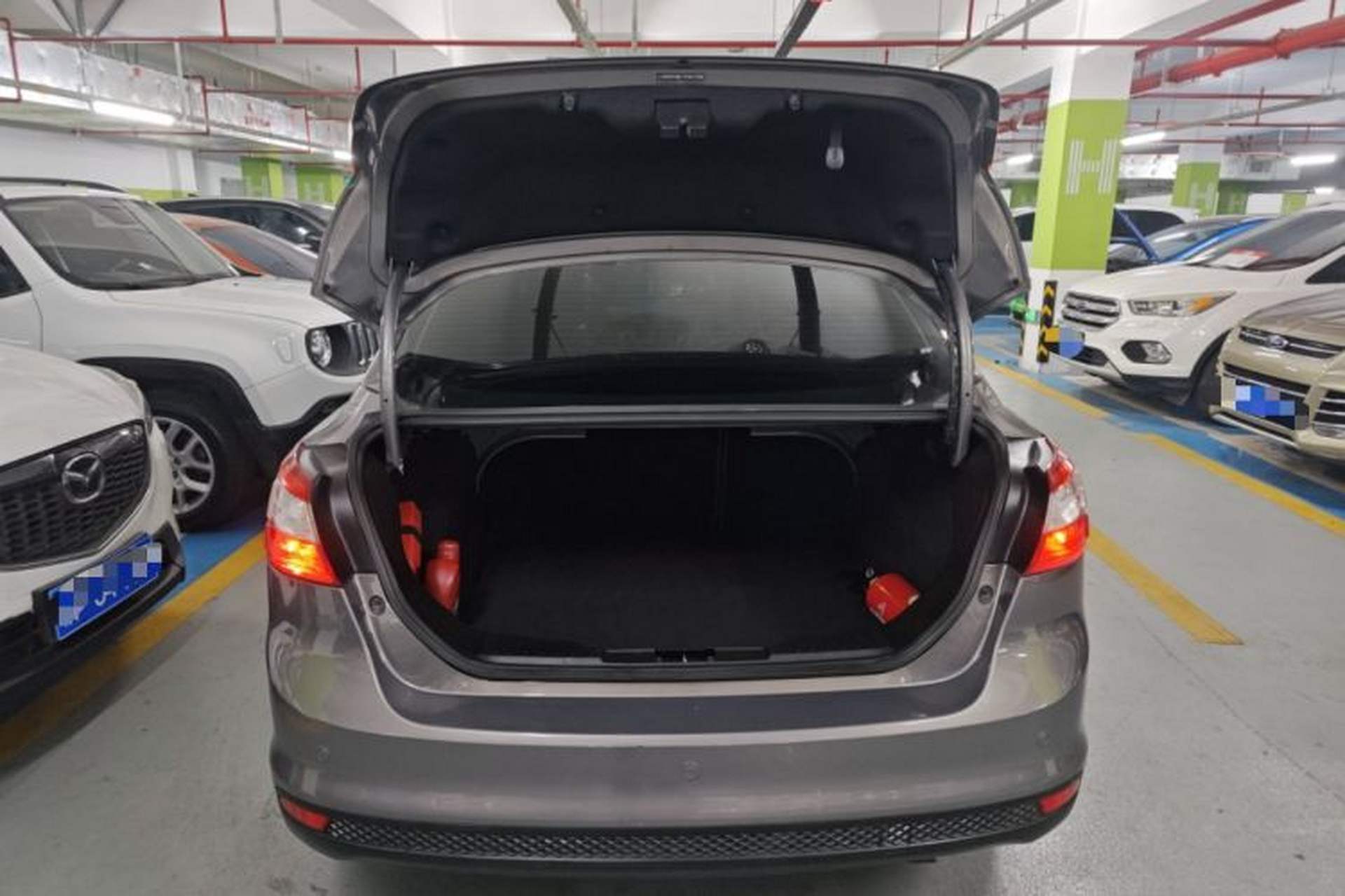 Used Ford Focus 2012 Sedan 1.6L Automatic Fashion Edition Trunk