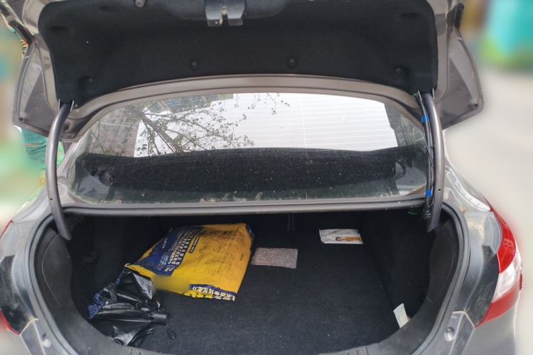 Used Ford Focus 2012 Sedan 1.6L Automatic Fashion Edition Trunk