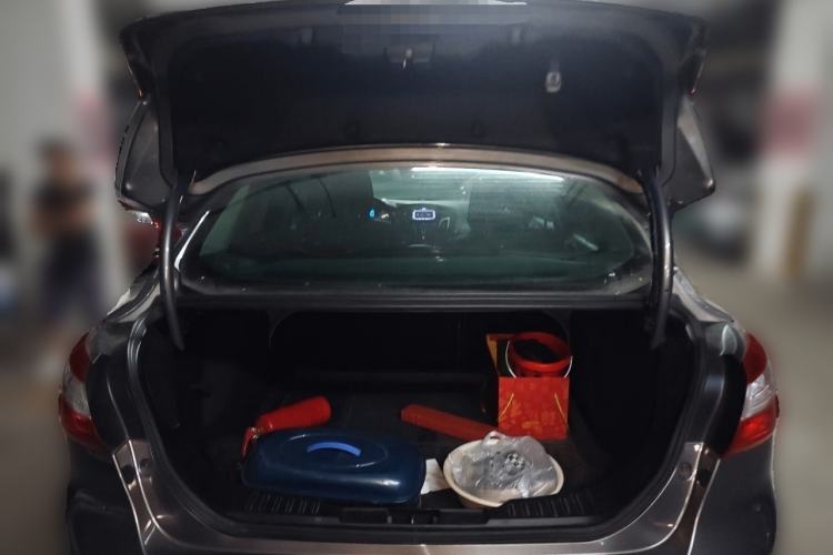 Used Ford Focus 2012 Sedan 1.6L Automatic Fashion Edition Trunk
