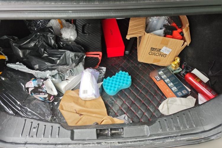 Used Ford Focus 2012 Sedan 1.6L Automatic Fashion Edition Trunk