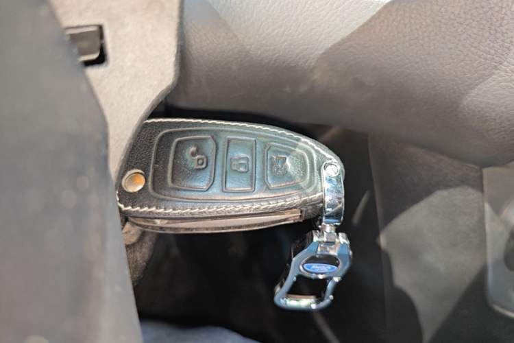 Used Ford Focus 2012 Sedan 1.6L Manual Fashion Edition Vehicle Key
