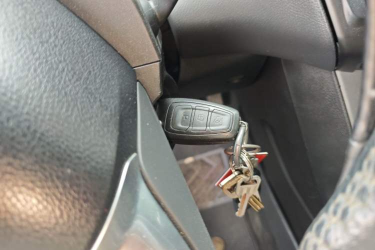 Used Ford Focus 2012 Sedan 1.6L Automatic Fashion Edition Vehicle Key