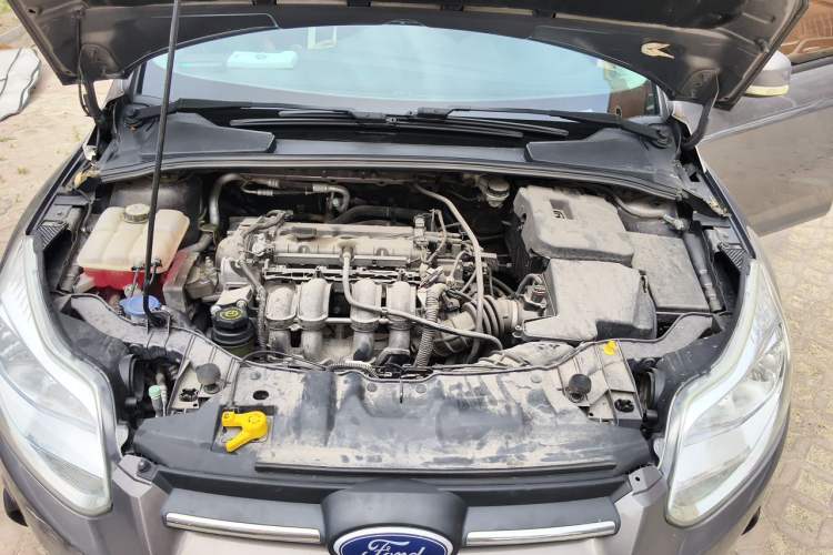 Used Ford Focus 2012 Sedan 1.6L Automatic Comfort Model Engine Bay