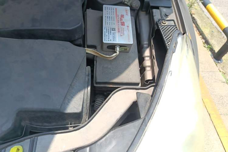 Used Ford Focus 2012 Sedan 1.6L Automatic Fashion Edition Engine Bay Left