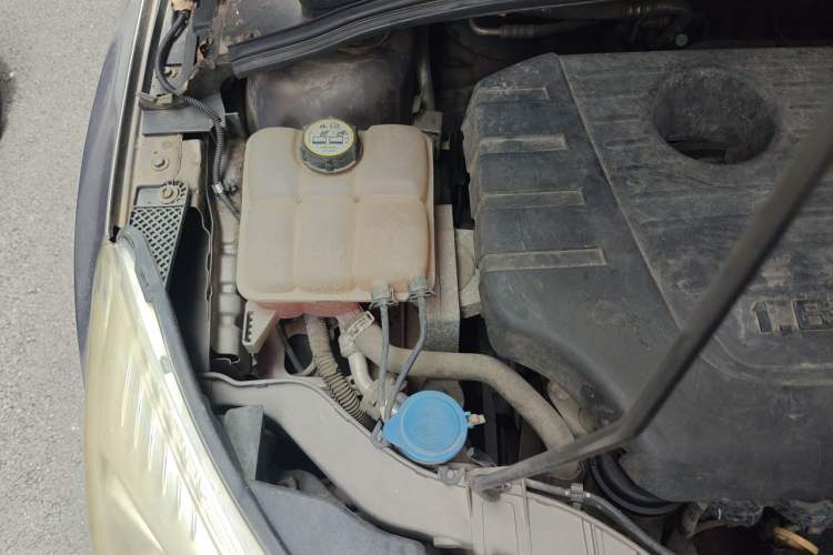 Used Ford Focus 2012 Sedan 1.6L Automatic Fashion Edition Engine Bay Right