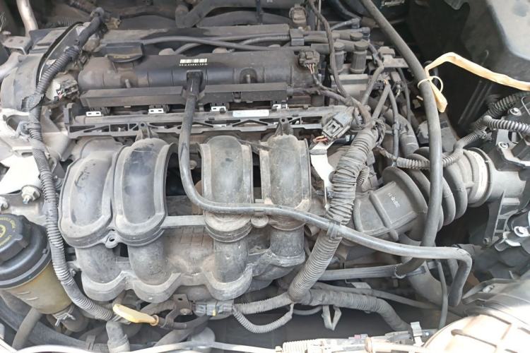 Used Ford Focus 2012 Sedan 1.6L Automatic Fashion Edition Engine Bay