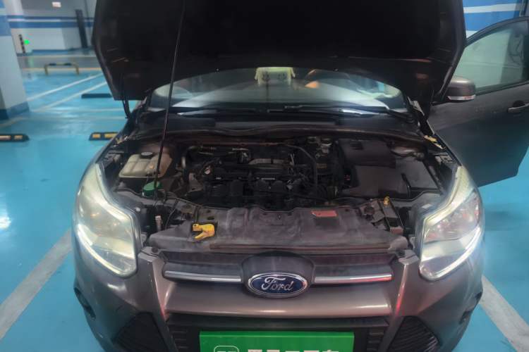 Used Ford Focus 2012 Sedan 1.6L Automatic Comfort Model Engine Bay