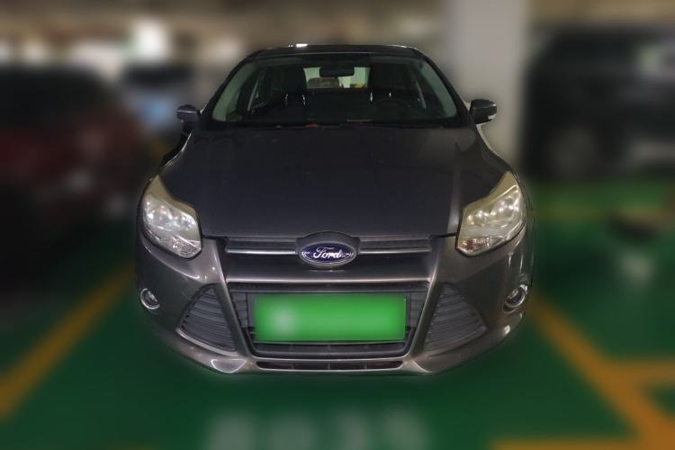 Used Ford Focus 2012 Sedan 1.6L Manual Fashion Edition Front