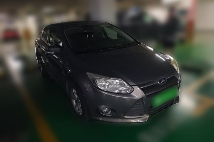 Used Ford Focus 2012 Sedan 1.6L Manual Fashion Edition Front Right 45 Deg