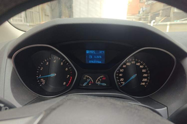 Used Ford Focus 2012 Sedan 1.6L Automatic Fashion Edition Instrument Cluster