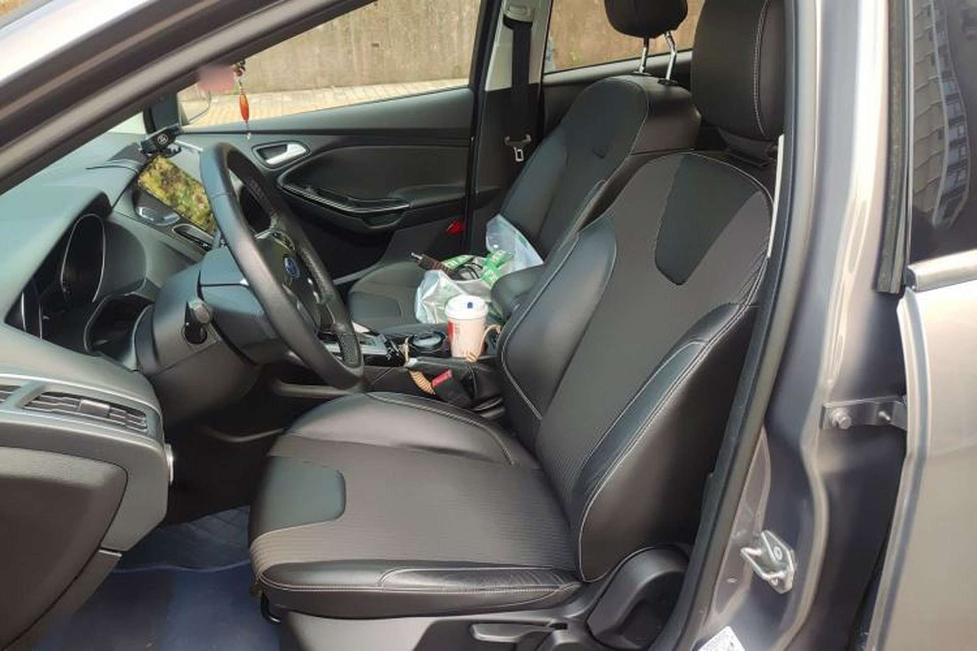 Used Ford Focus 2012 Sedan 1.6L Automatic Fashion Edition Left Front Seat
