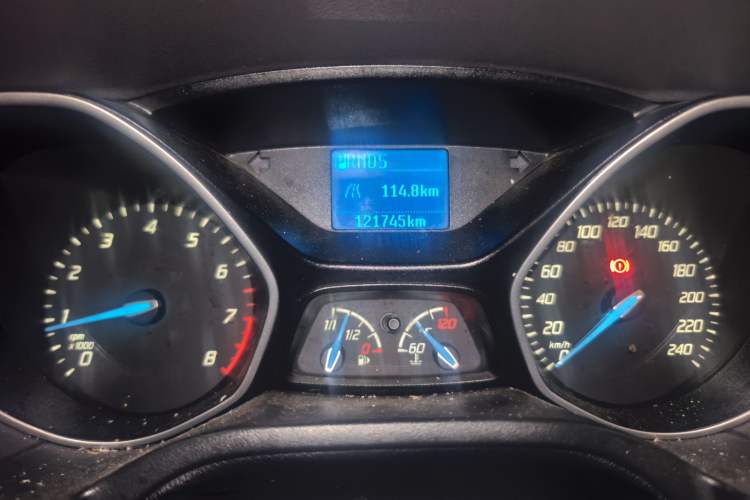 Used Ford Focus 2012 Sedan 1.6L Automatic Comfort Model Odometer Close Up