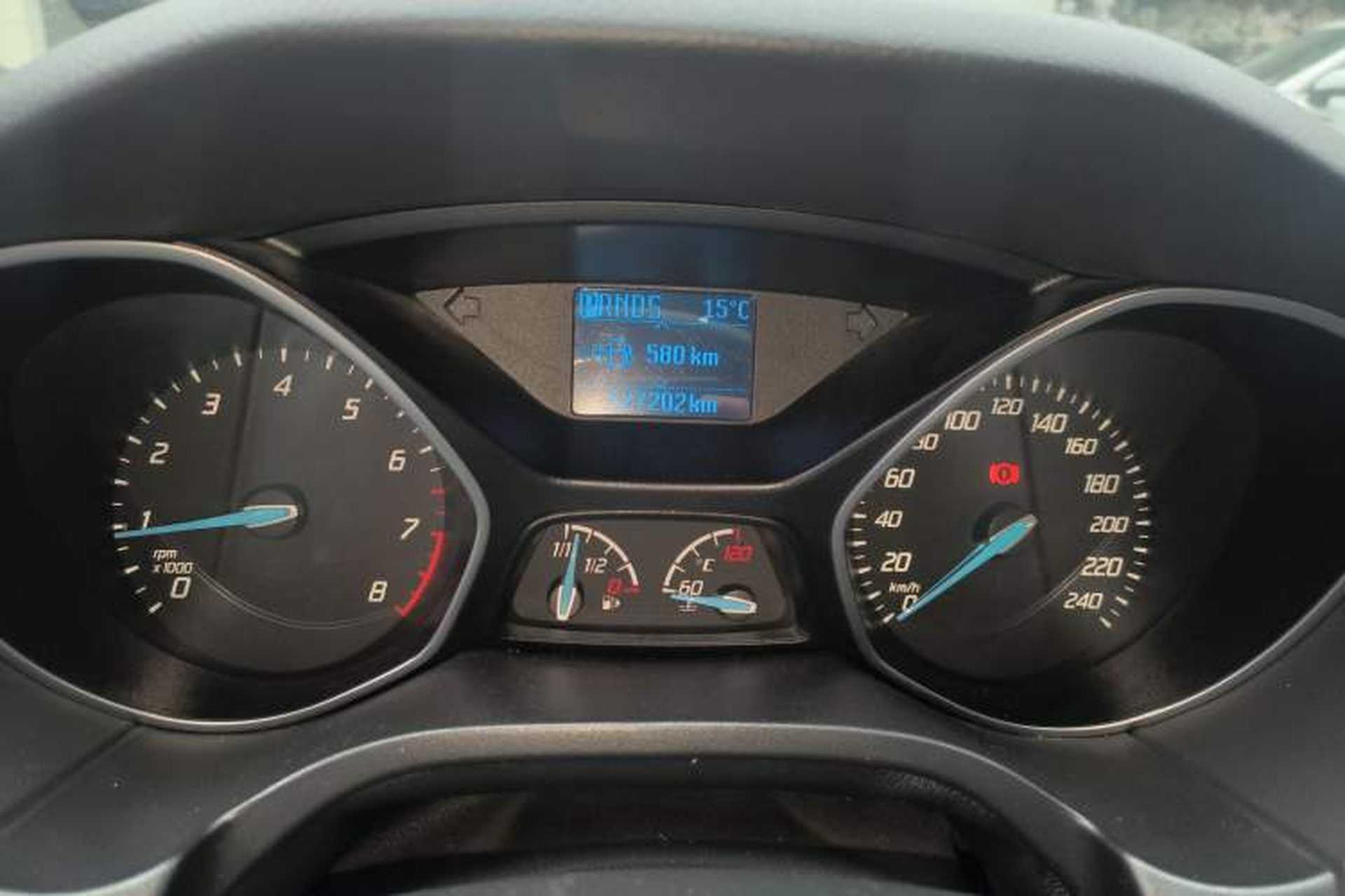 Used Ford Focus 2012 Sedan 1.6L Automatic Fashion Edition Odometer Close Up