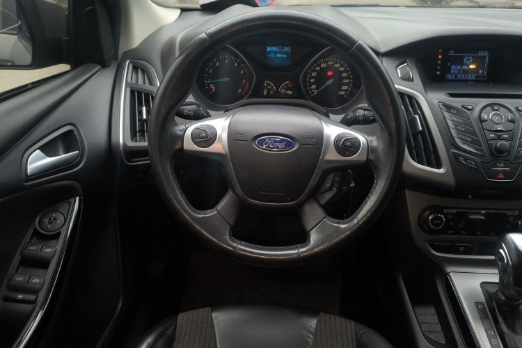 Used Ford Focus 2012 Sedan 1.6L Automatic Fashion Edition Steering Wheel