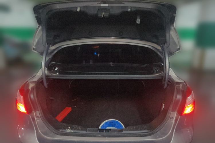 Used Ford Focus 2012 Sedan 1.6L Automatic Fashion Edition Trunk