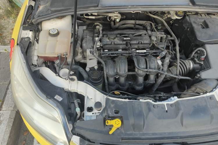 Used Ford Focus 2012 Hatchback 1.6L Automatic Fashion Edition Engine Bay Right