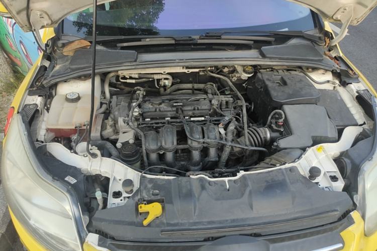 Used Ford Focus 2012 Hatchback 1.6L Automatic Fashion Edition Engine Bay