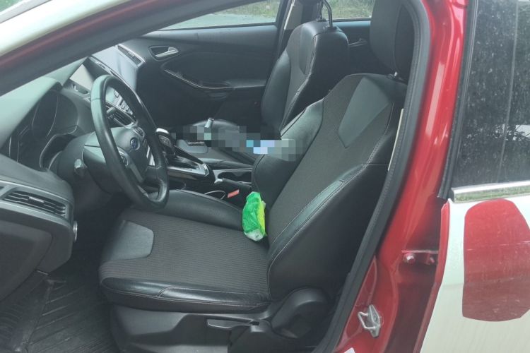 Used Ford Focus 2012 Hatchback 1.6L Automatic Fashion Edition Left Front Seat