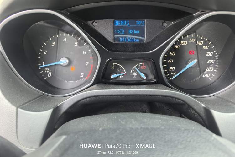 Used Ford Focus 2012 Hatchback 1.6L Automatic Fashion Edition Odometer Close Up
