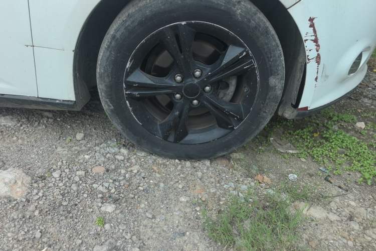 Used Ford Focus 2012 Hatchback 1.6L Automatic Fashion Edition Right Front Wheel Hub