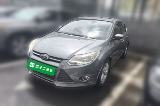 Używany Ford Focus 2012 Hatchback 1.6L Automatic Fashion Edition