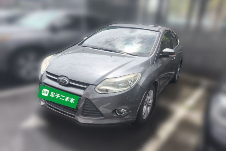 Used Ford Focus 2012 Hatchback 1.6L Automatic Fashion Edition Guazi used car, China used car export, Used car for sale, Used cars, Cheapest cars for sale