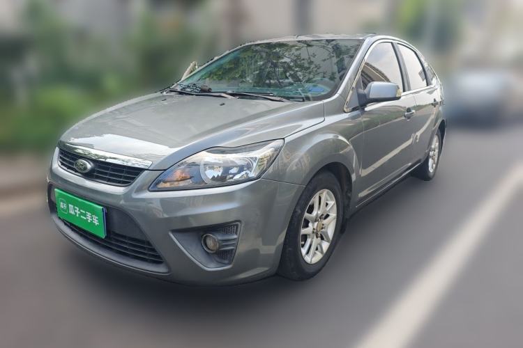 Ojetý Ford Focus 2012 Hatchback Classic 1.8L Manual Base Model Guazi used car, China used car export, Used car for sale, Used cars, Cheapest cars for sale