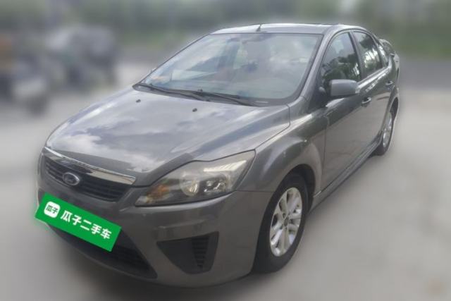 Ford Focus 2012 Hatchback Classic 1.8L Automatic Fashion Edition مستعملة