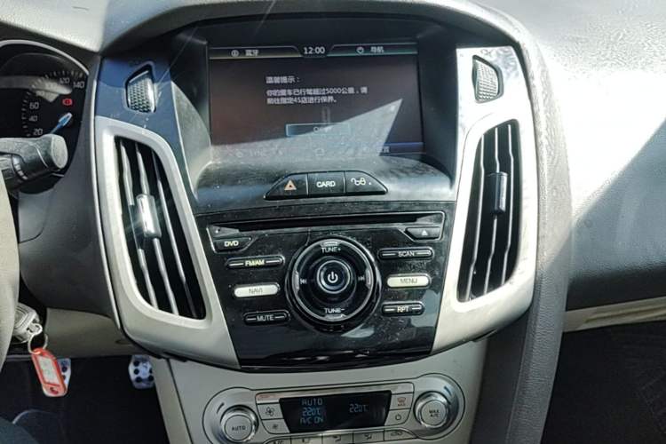 Used Ford Focus 2012 Sedan 1.6L Manual Fashion Edition Audio And AC Panel