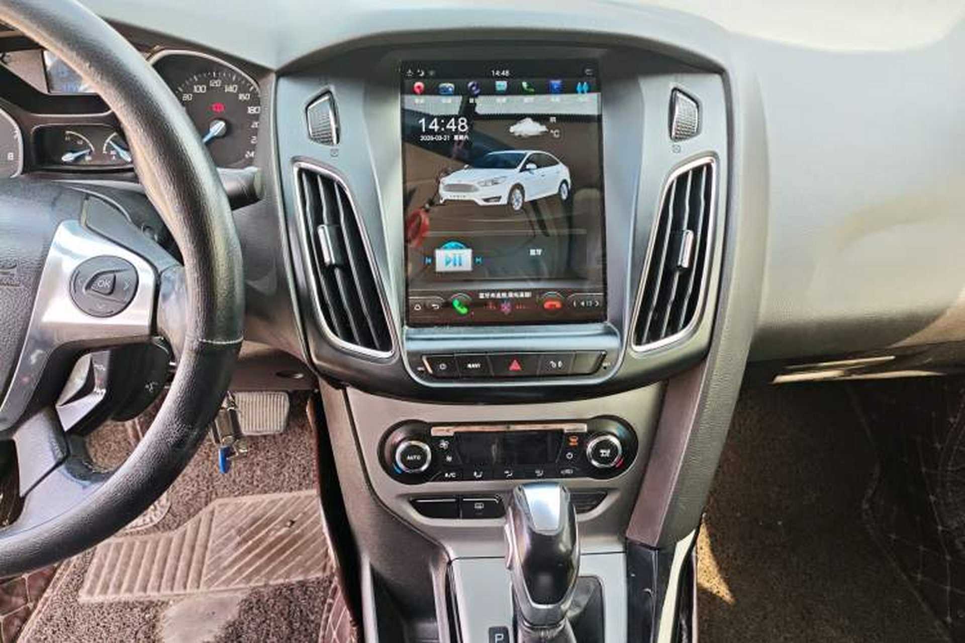 Used Ford Focus 2012 Sedan 1.6L Automatic Fashion Edition Audio And AC Panel