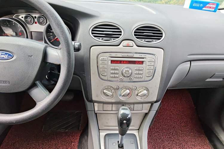 Used Ford Focus 2012 Hatchback Classic 1.8L Automatic Base Model Audio And AC Panel