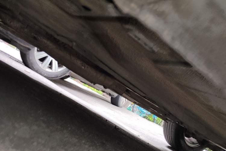 Used Ford Focus 2012 Sedan Classic 1.8L Automatic Fashion Edition Chassis Front Left