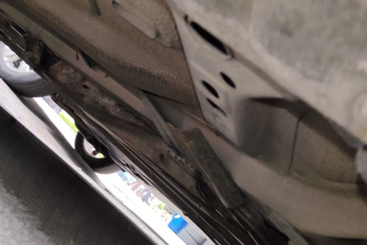 Used Ford Focus 2012 Sedan Classic 1.8L Automatic Fashion Edition Chassis Front Right