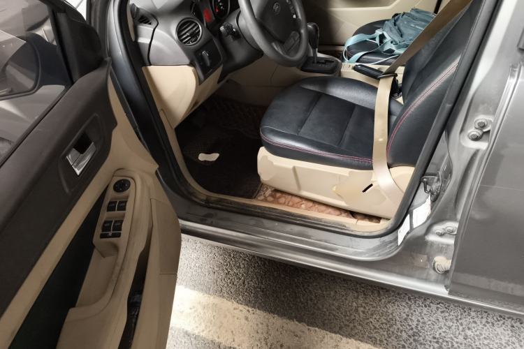 Used Ford Focus 2012 Sedan Classic 1.8L Automatic Base Model Driver Seat