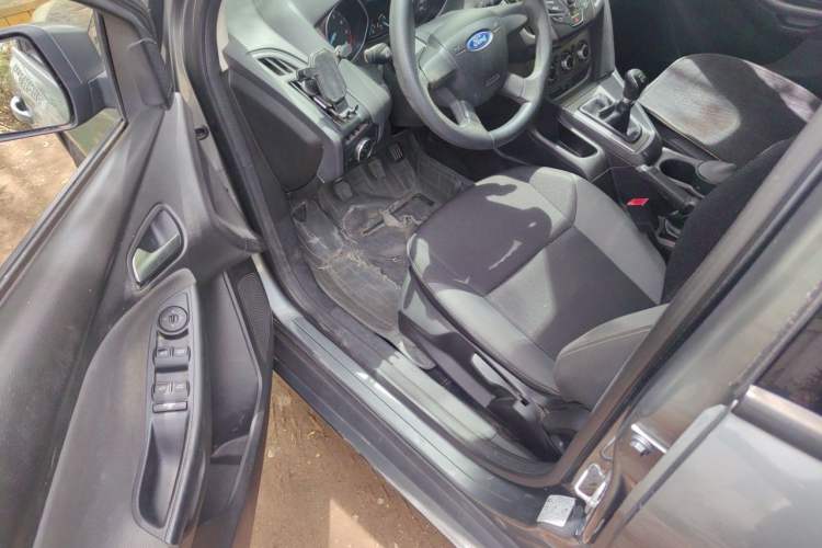 Used Ford Focus 2012 Hatchback 1.6L Manual Comfort Model Driver Seat