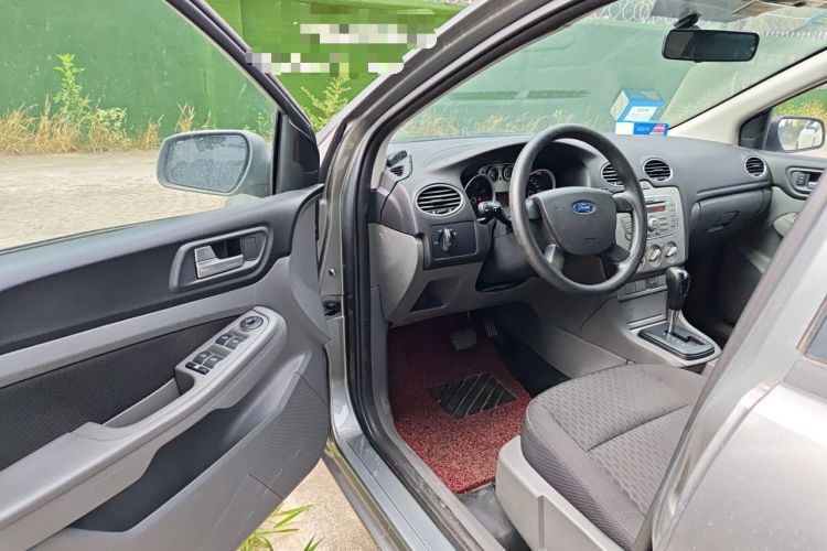 Used Ford Focus 2012 Hatchback Classic 1.8L Automatic Base Model Driver Seat