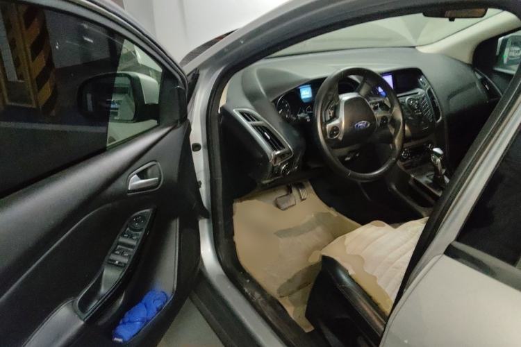 Used Ford Focus 2012 Hatchback 1.6L Automatic Comfort Model Driver Seat
